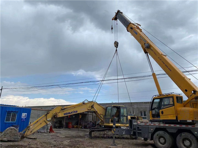 临渭区25吨吊车的工作半径是多少？